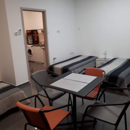 Kertvarosi Apartman Tiszaújváros Εξωτερικό φωτογραφία