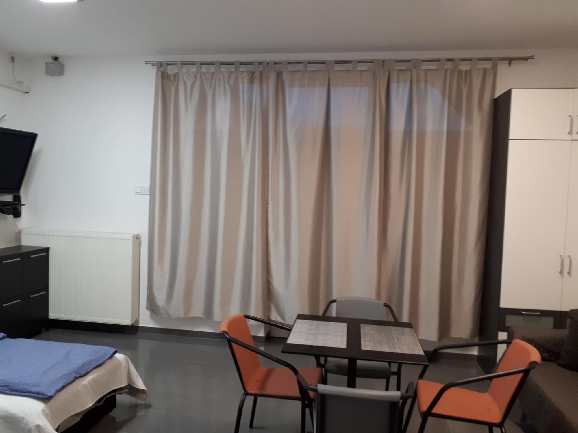 Kertvarosi Apartman Tiszaújváros Εξωτερικό φωτογραφία