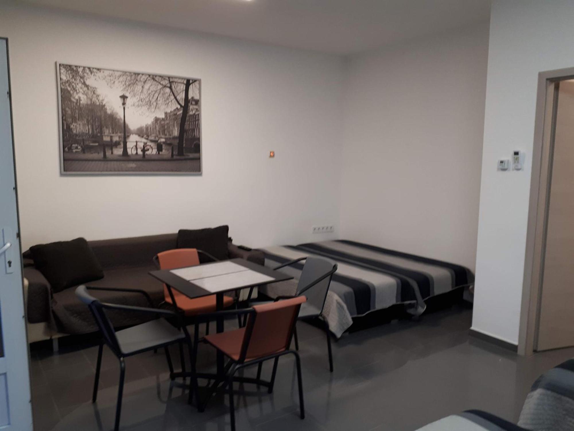 Kertvarosi Apartman Tiszaújváros Εξωτερικό φωτογραφία