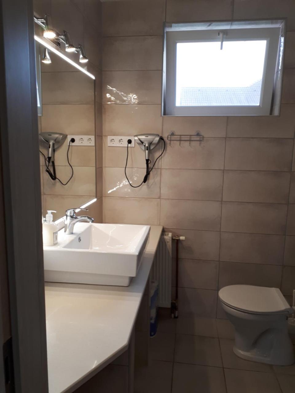 Kertvarosi Apartman Tiszaújváros Εξωτερικό φωτογραφία