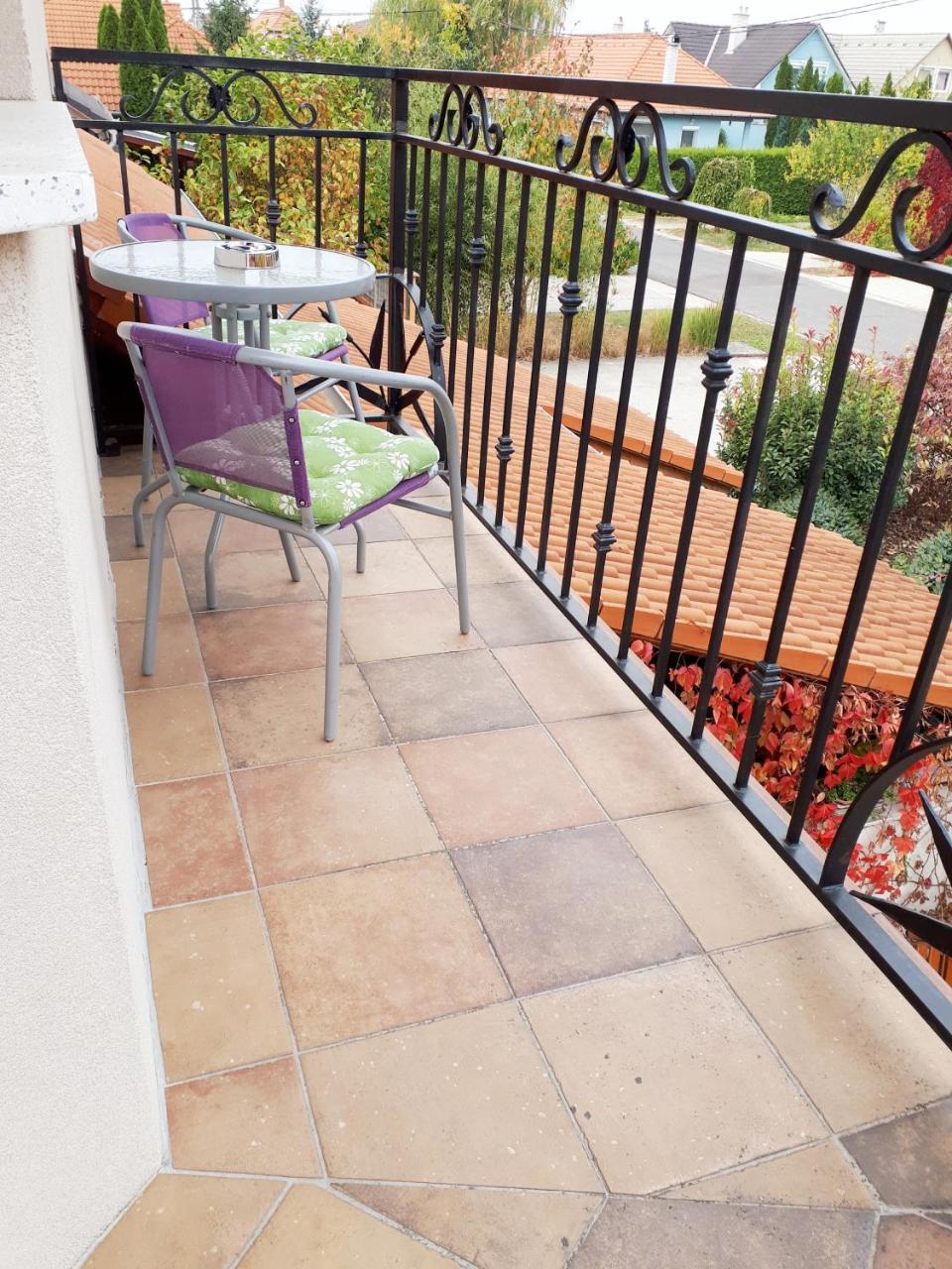 Kertvarosi Apartman Tiszaújváros Εξωτερικό φωτογραφία