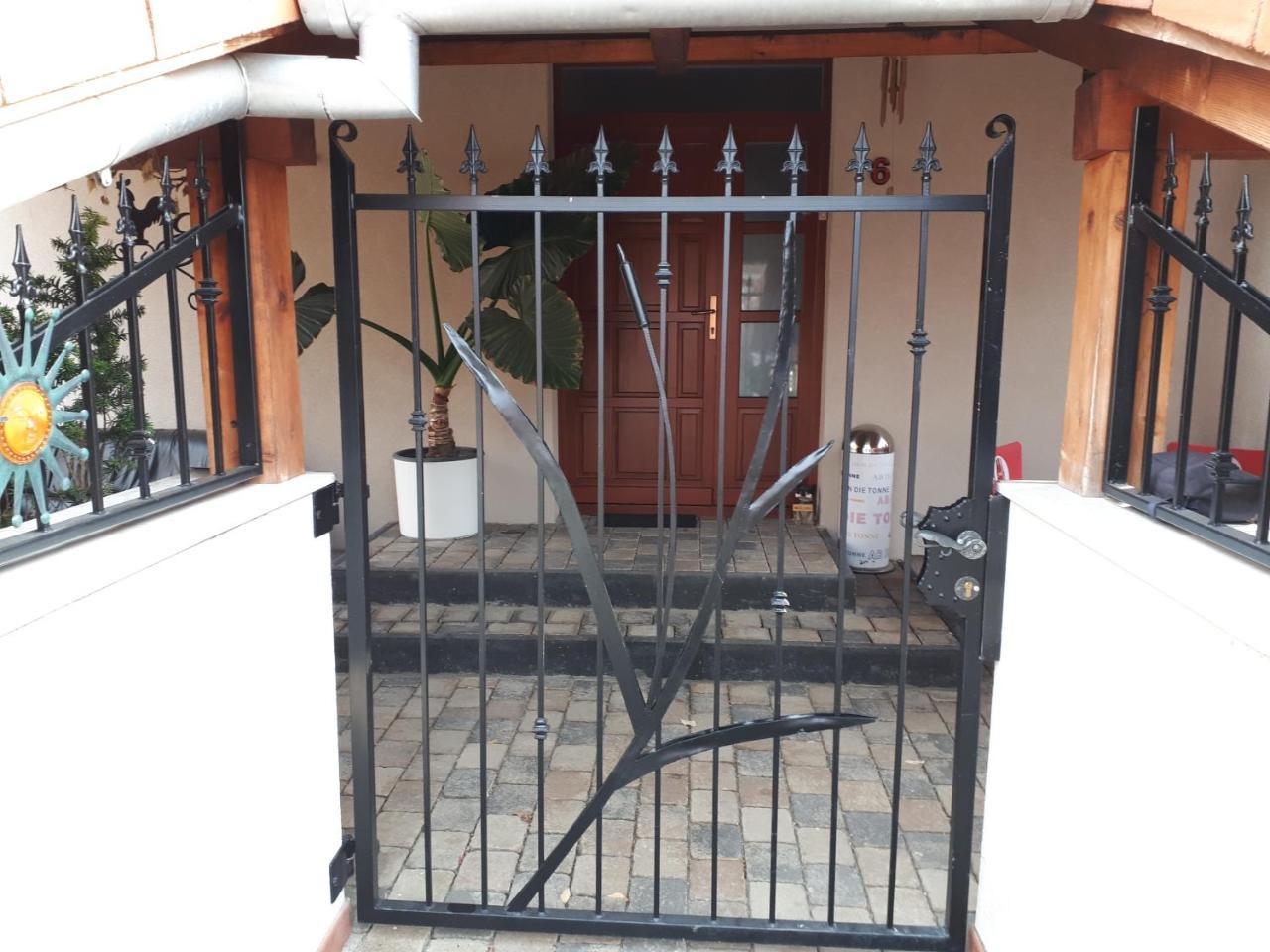 Kertvarosi Apartman Tiszaújváros Εξωτερικό φωτογραφία