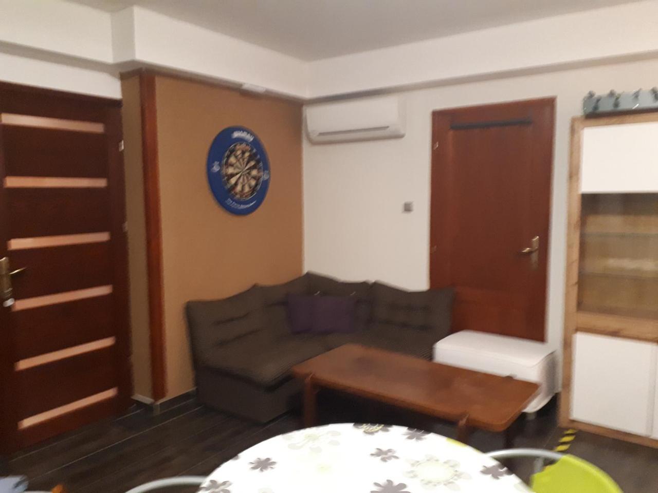 Kertvarosi Apartman Tiszaújváros Εξωτερικό φωτογραφία