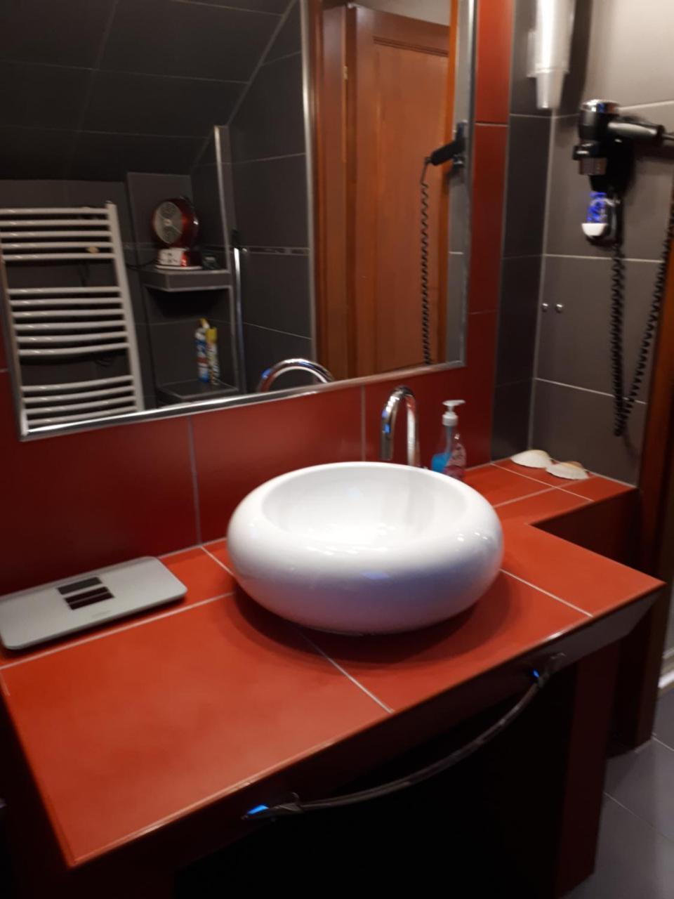 Kertvarosi Apartman Tiszaújváros Εξωτερικό φωτογραφία